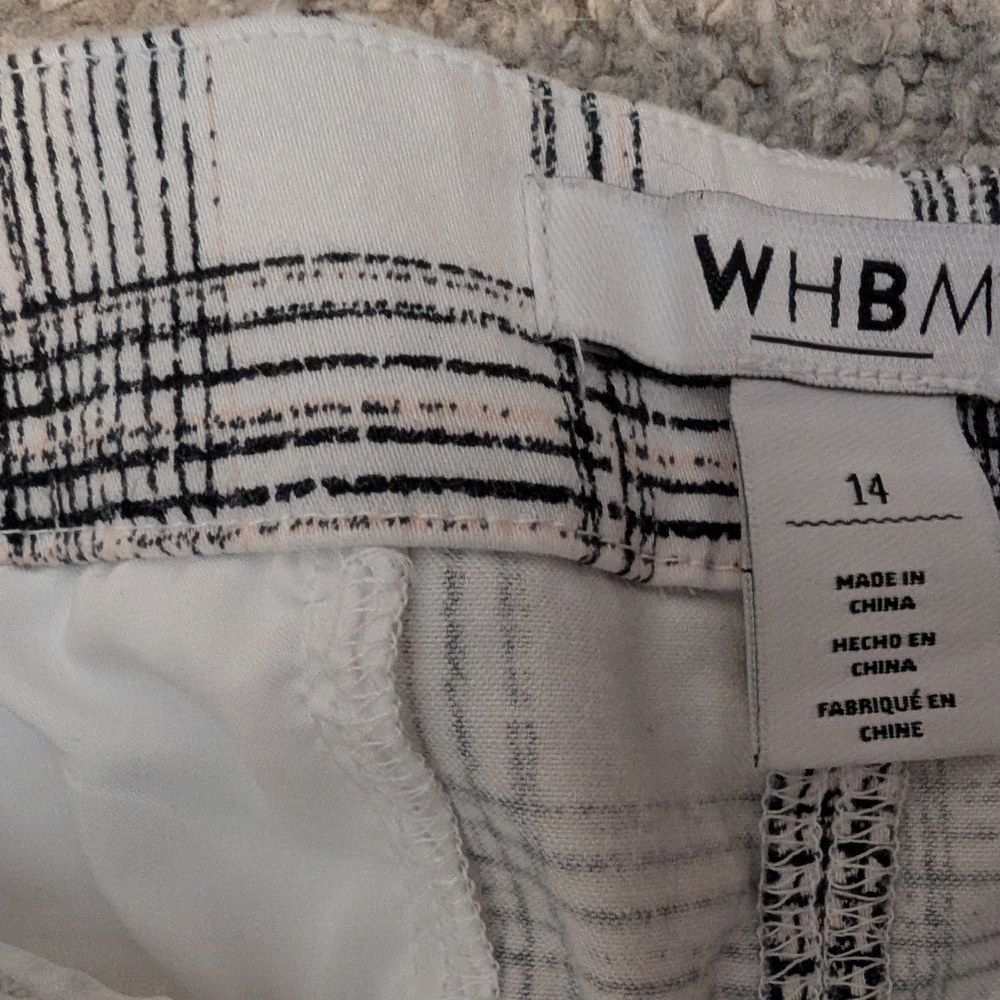 White House Black Market Monochrome Patterned Shorts - Picture 3 of 6